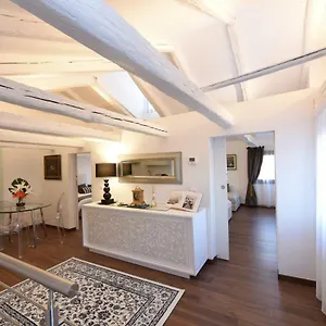 Sweet Frari Apartment Venice